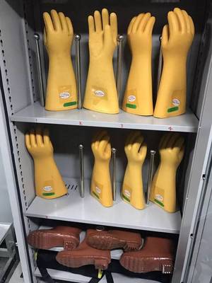 一线动态 | 高铁项目部开展劳保用品专项自查工作